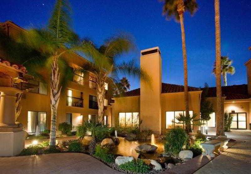 Courtyard By Marriott Tucson Williams Centre Hotel Bagian luar foto