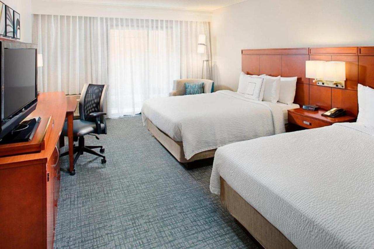 Courtyard By Marriott Tucson Williams Centre Hotel Bagian luar foto