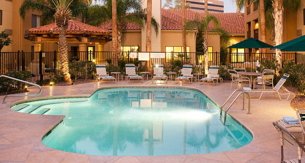 Courtyard By Marriott Tucson Williams Centre Hotel Bagian luar foto